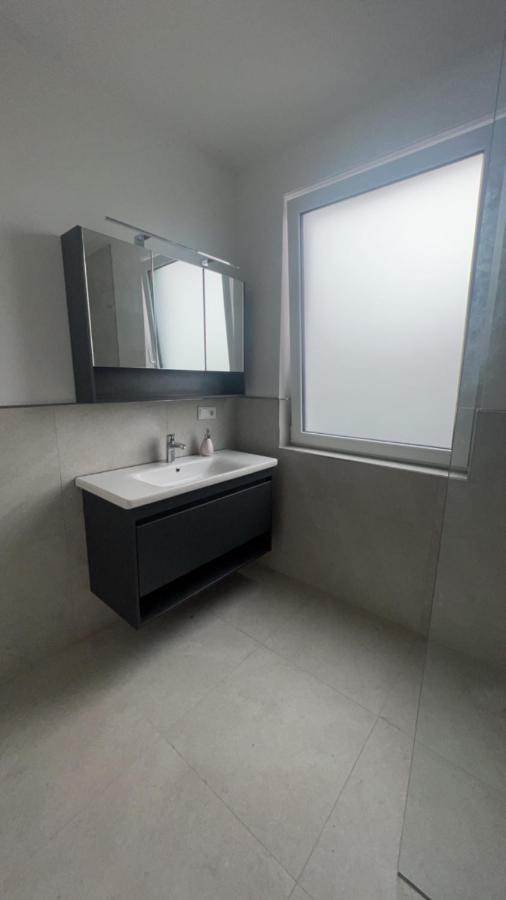 Schoene Neubauwohnung Mit Stil Apartment