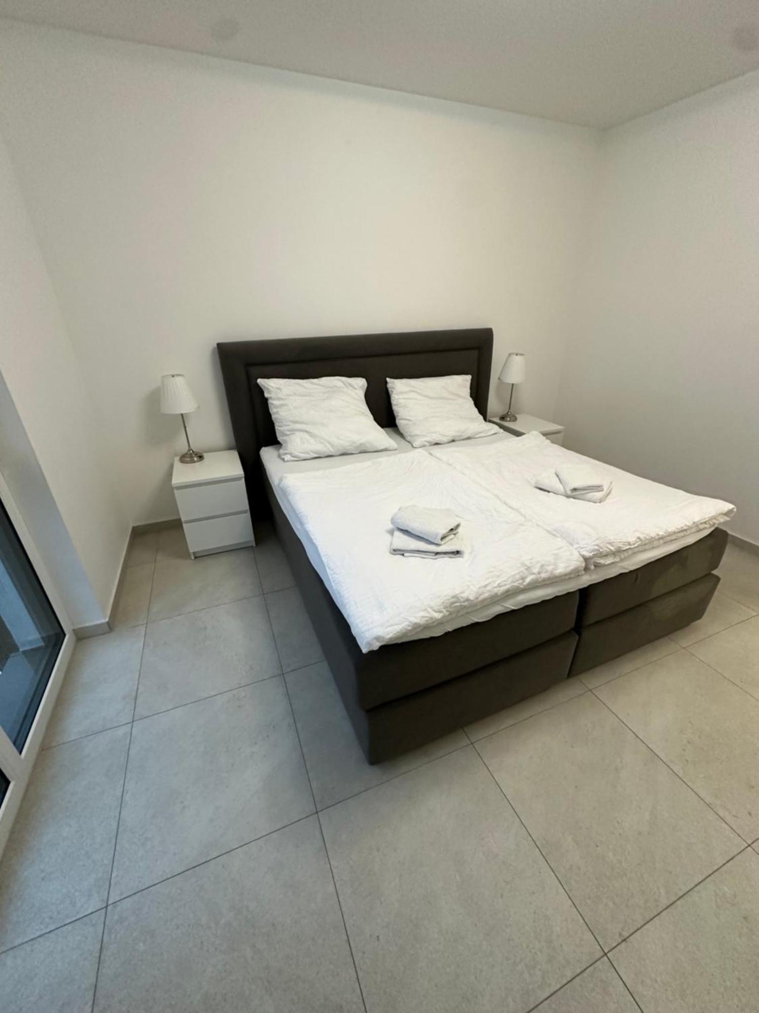 Schoene Neubauwohnung Mit Stil Apartment *